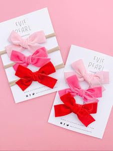 Trio Valentine Bow Set